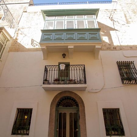 Villa Town House Steeped In History Rabat Exterior foto