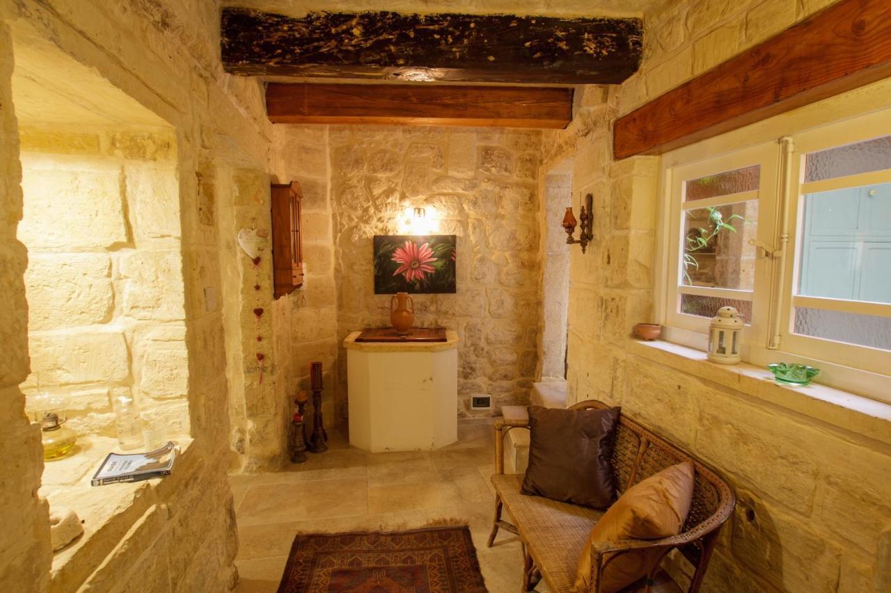 Villa Town House Steeped In History Rabat Exterior foto