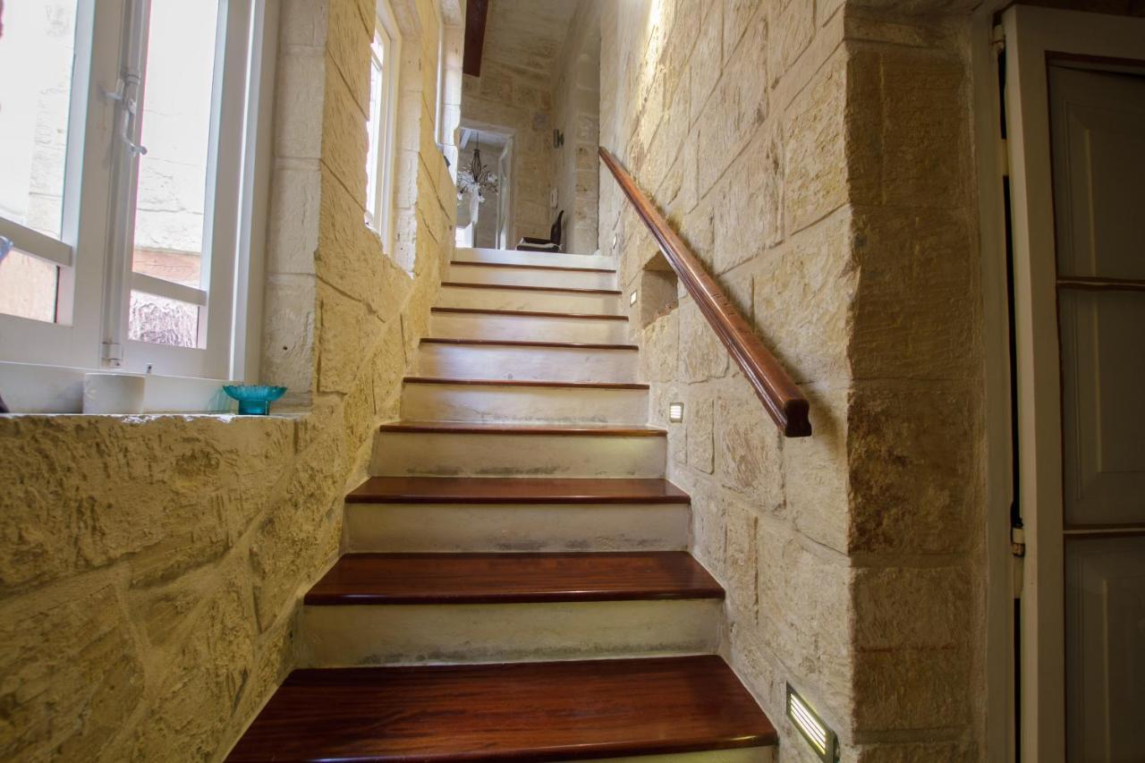 Villa Town House Steeped In History Rabat Exterior foto