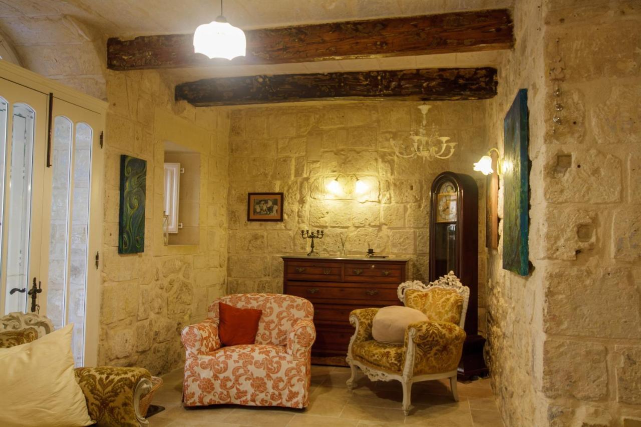 Villa Town House Steeped In History Rabat Exterior foto